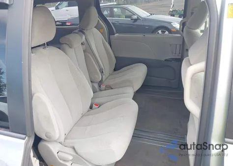 2012 Toyota Sienna Le V6 8 Passenger из США, поврежденный, VIN 5TDKK3DC7CS264293
